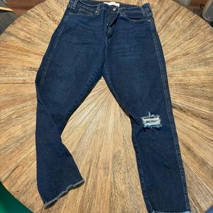 Womens Levi’s size 18 hi rise skinny jeans raw hem dark wash